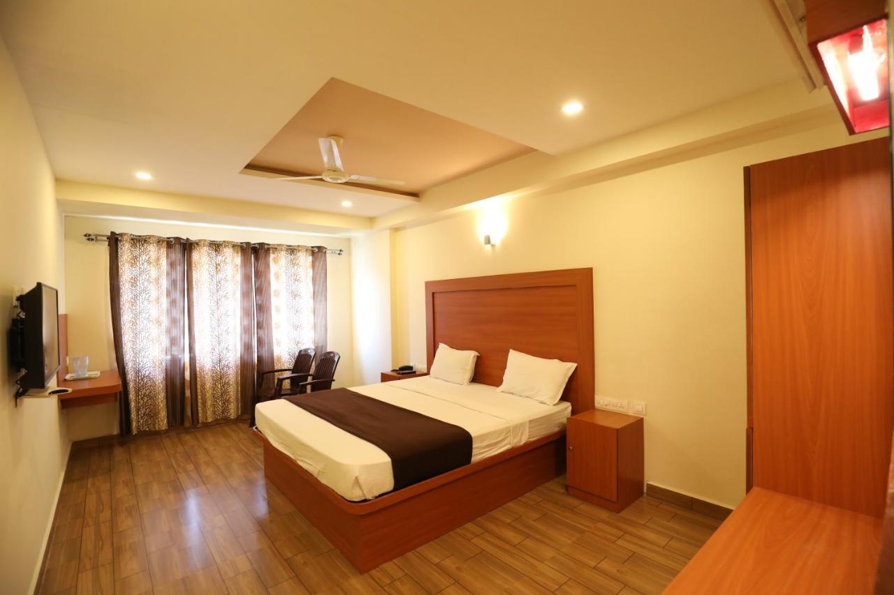 Hotel Rydham Maduraj Zewnętrze zdjęcie